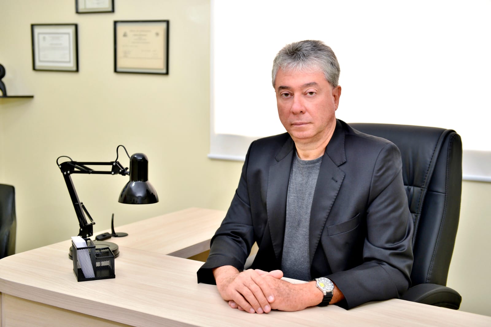 Dr. Eumar Luiz Almeida de Britto